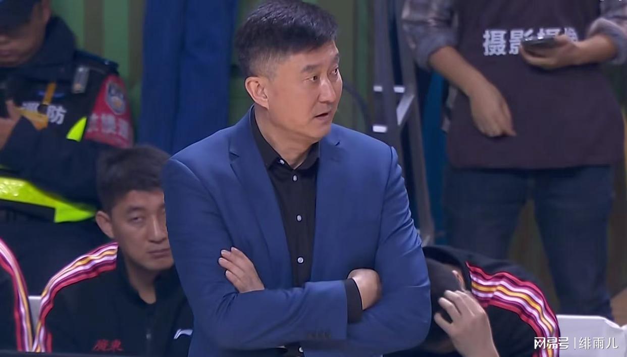 开云体育官网-天赋第一却打不出来！广东队扶正新锋线大侧翼，保杜锋躺进总决赛