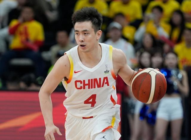 开云-男篮关键战！赵睿赵继伟挑大梁，日本队弃用霍金森